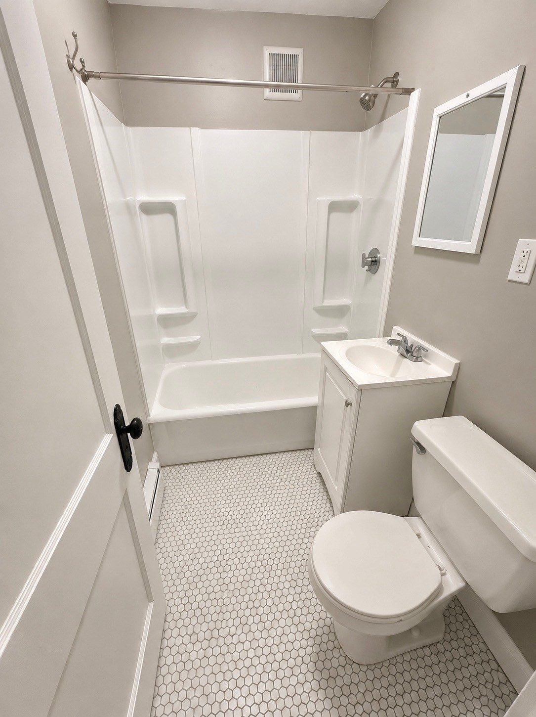 192 Washington Street # 304 Property Photo 4