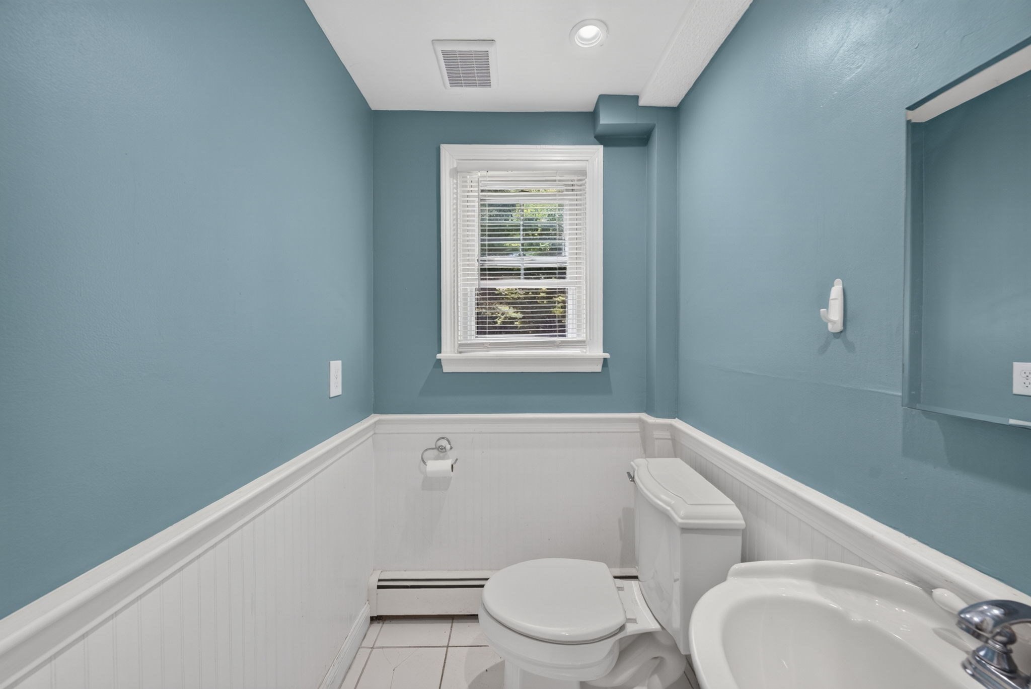 474-476 Franklin Street Property Photo 9