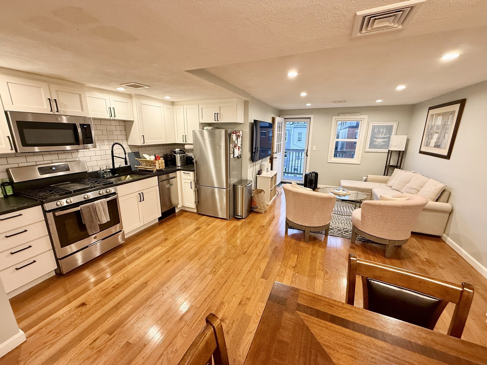 269 Sumner St # 3 Property Photo 1