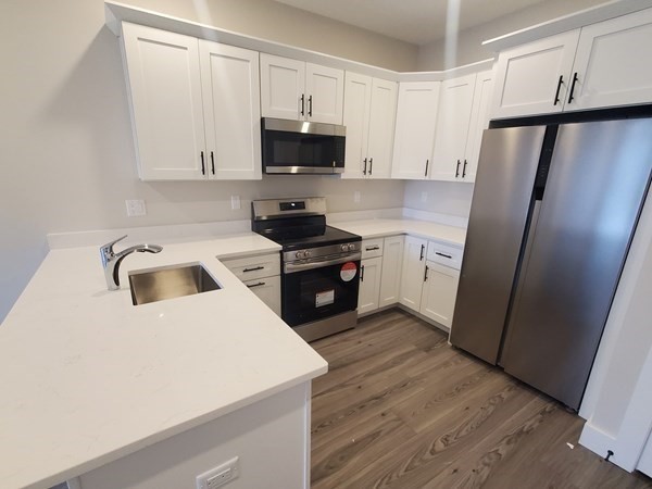 64 Tolman # 8 Property Photo 1