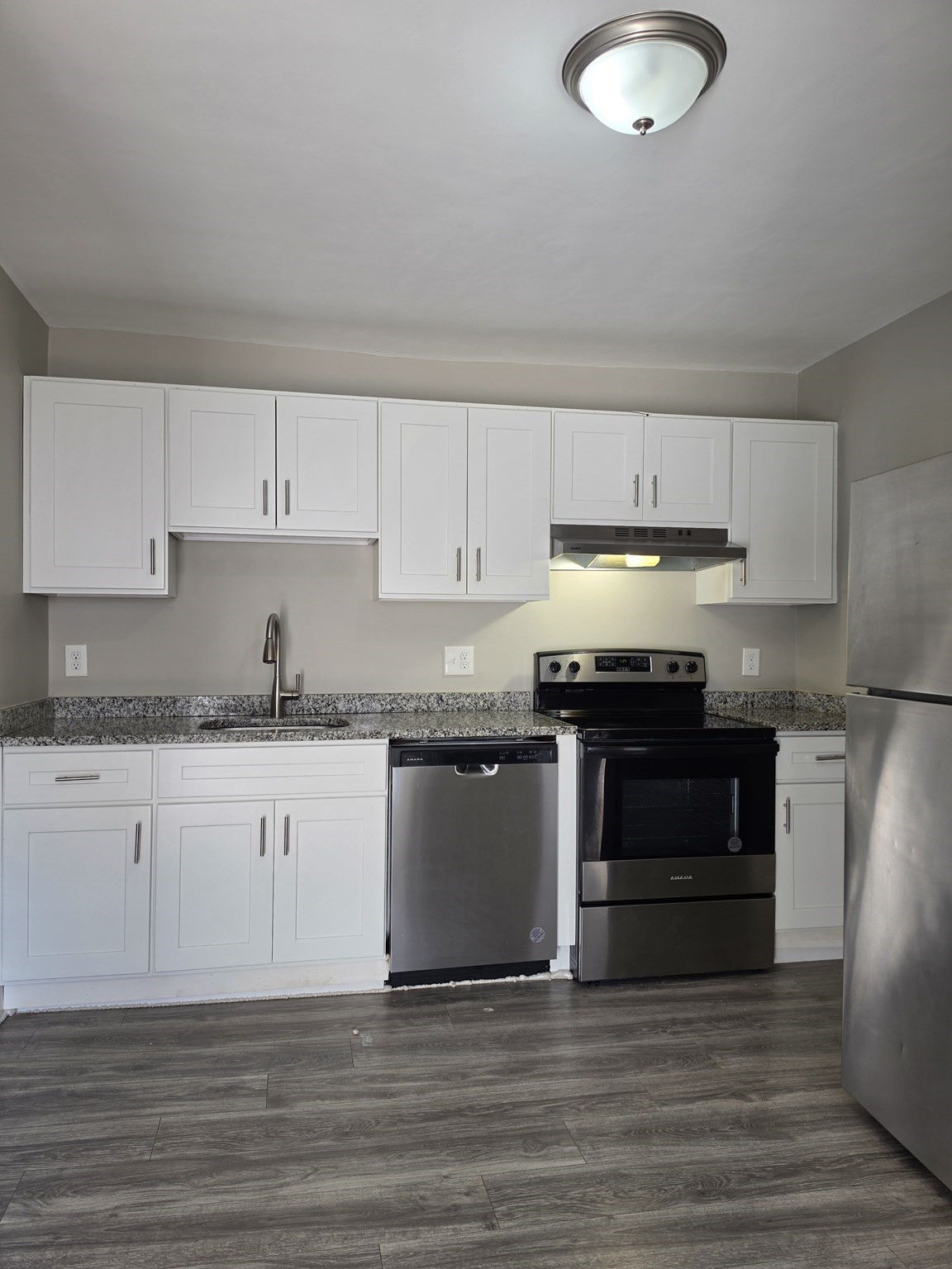14 Ridgeway # 1 Property Photo 4