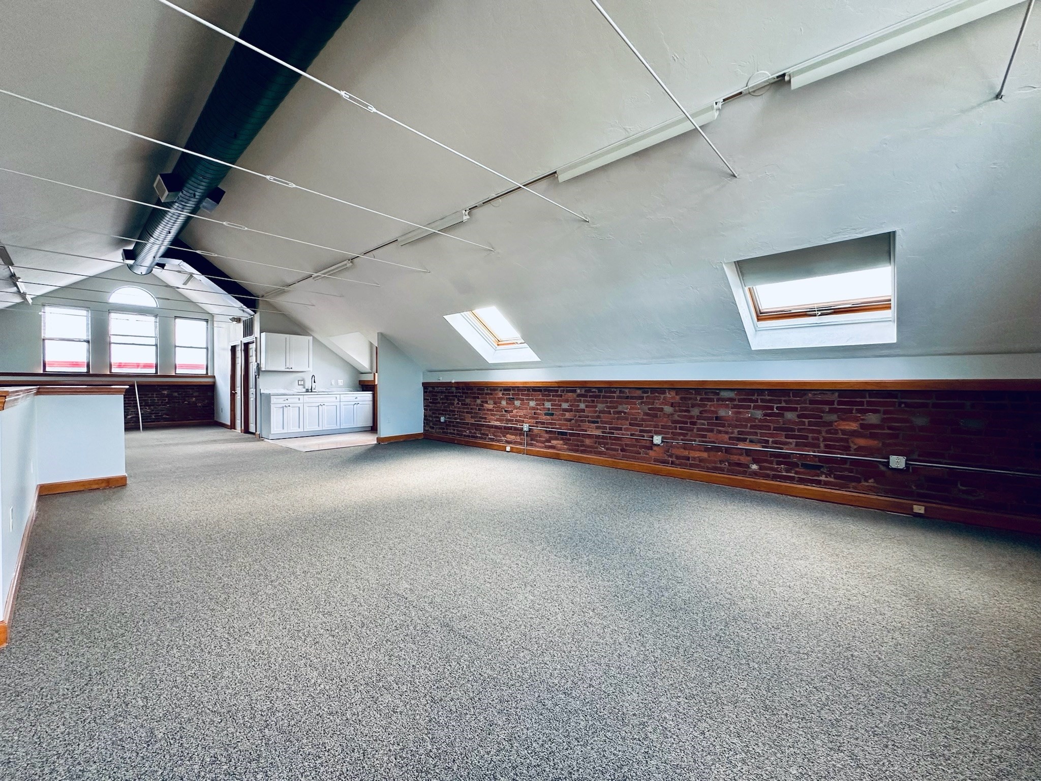 56 Park St Property Photo 8