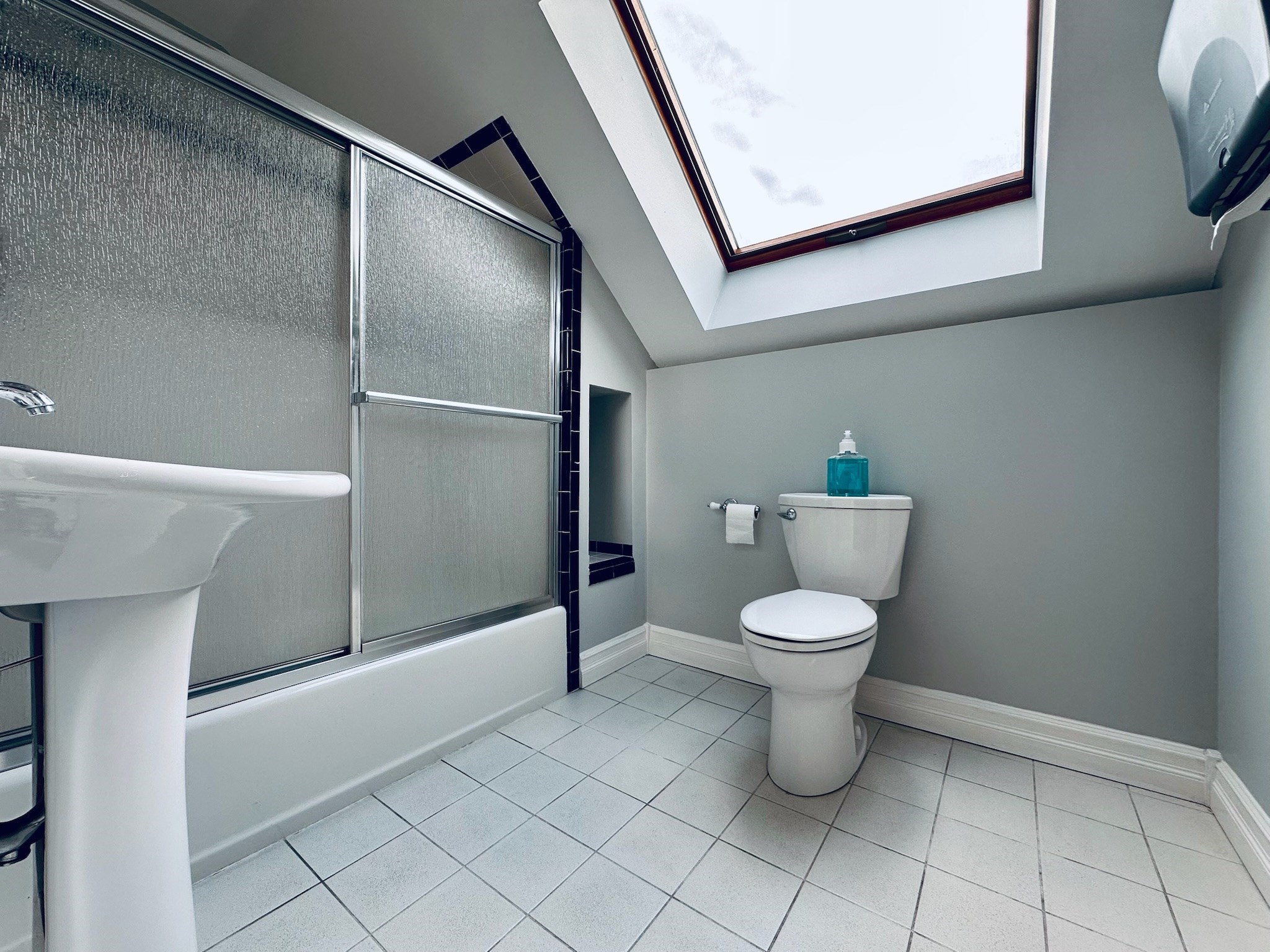 56 Park St Property Photo 9