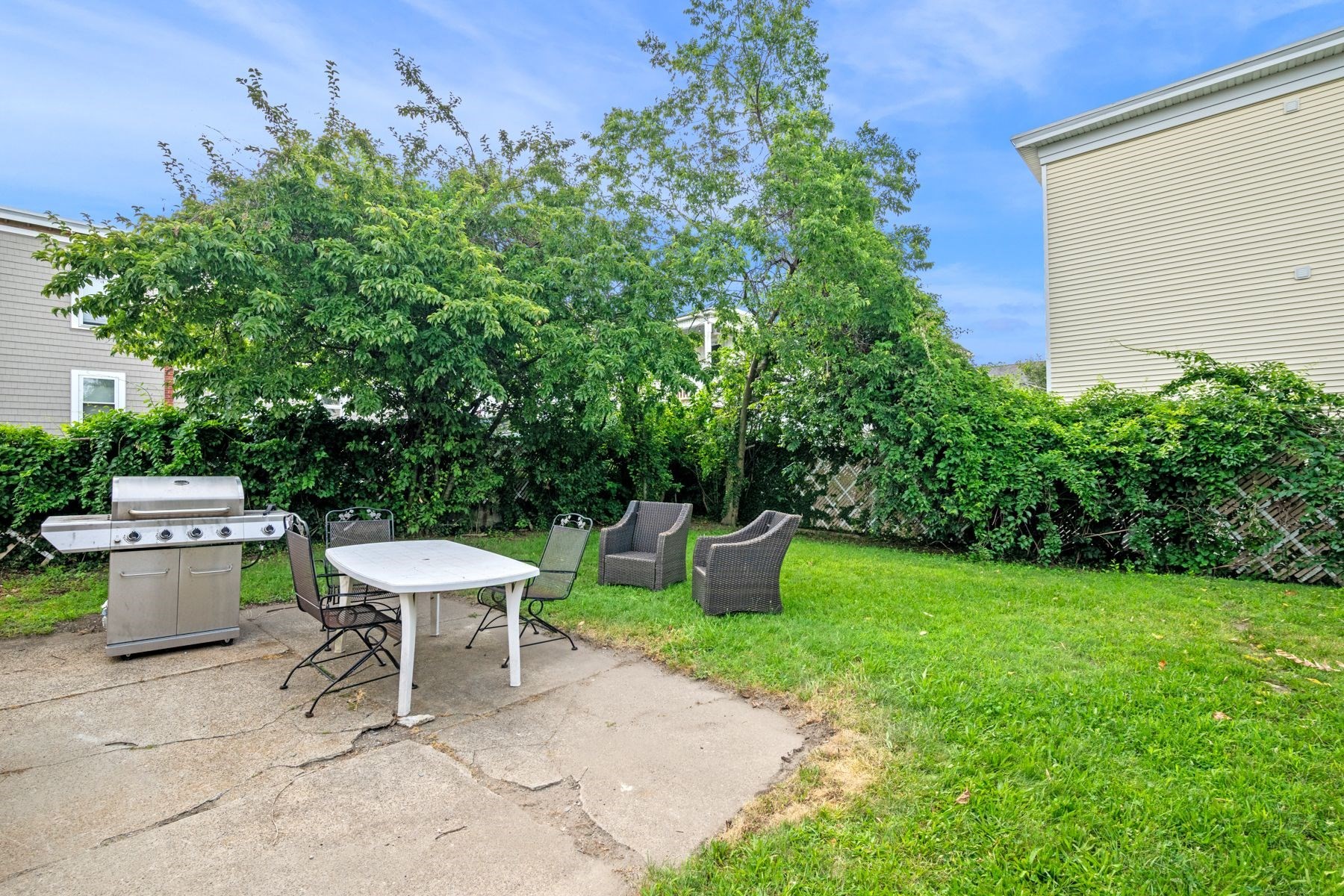 53 Cedar Street Property Photo 4