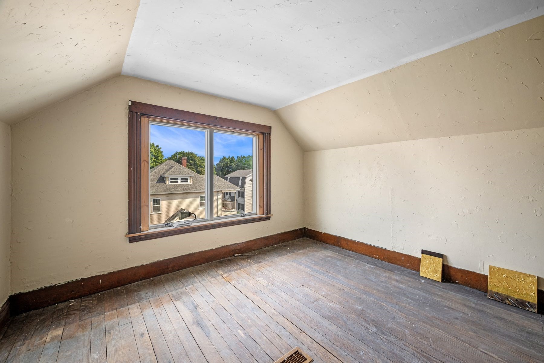 53 Cedar Street Property Photo 17