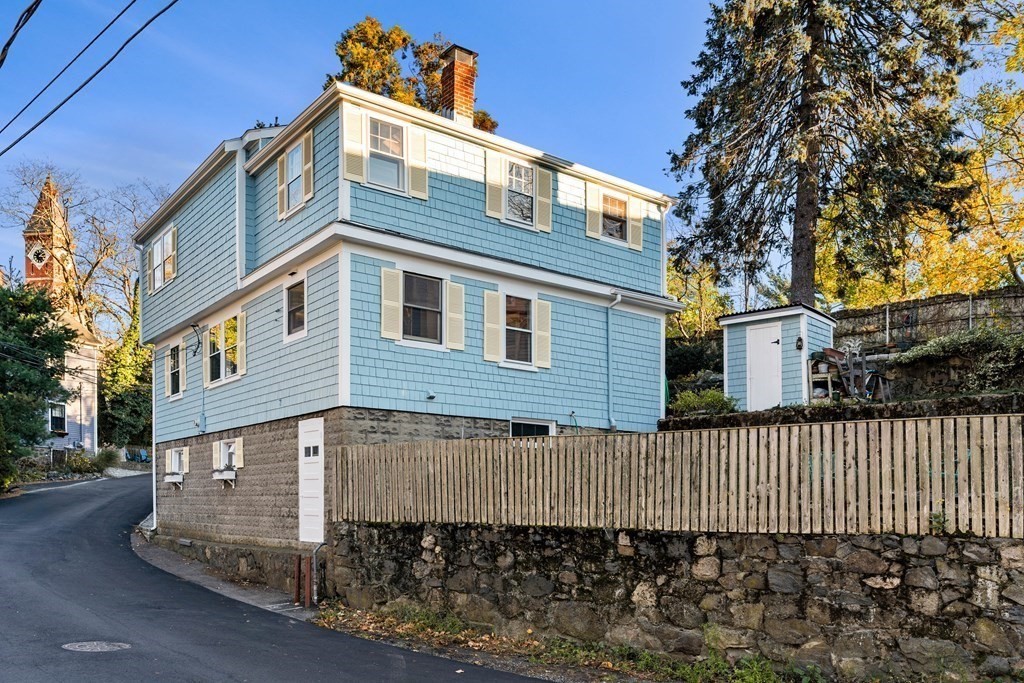 12 Bassett Street Property Photo 2