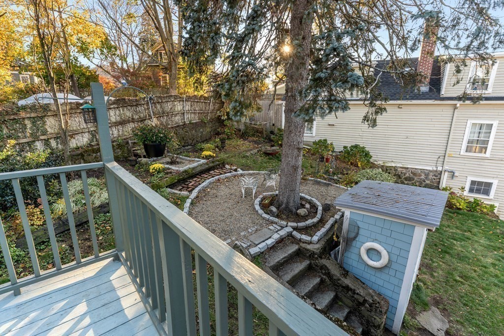 12 Bassett Street Property Photo 28