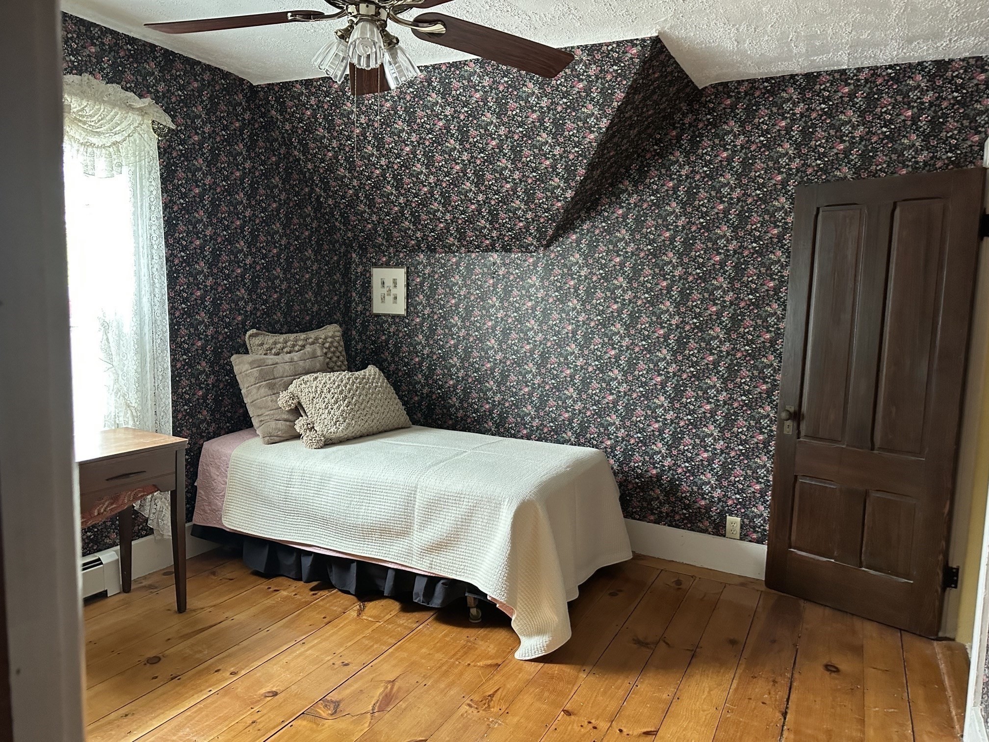 90 Locust Ave Property Photo 22