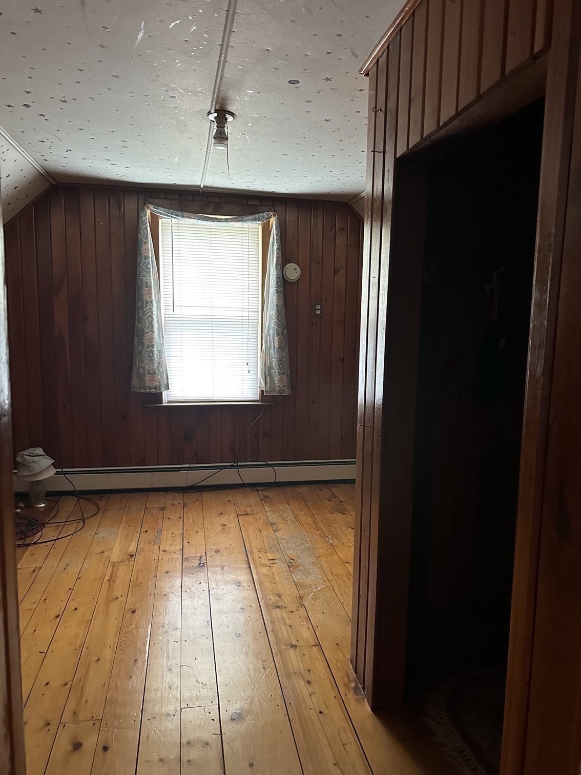 90 Locust Ave Property Photo 24