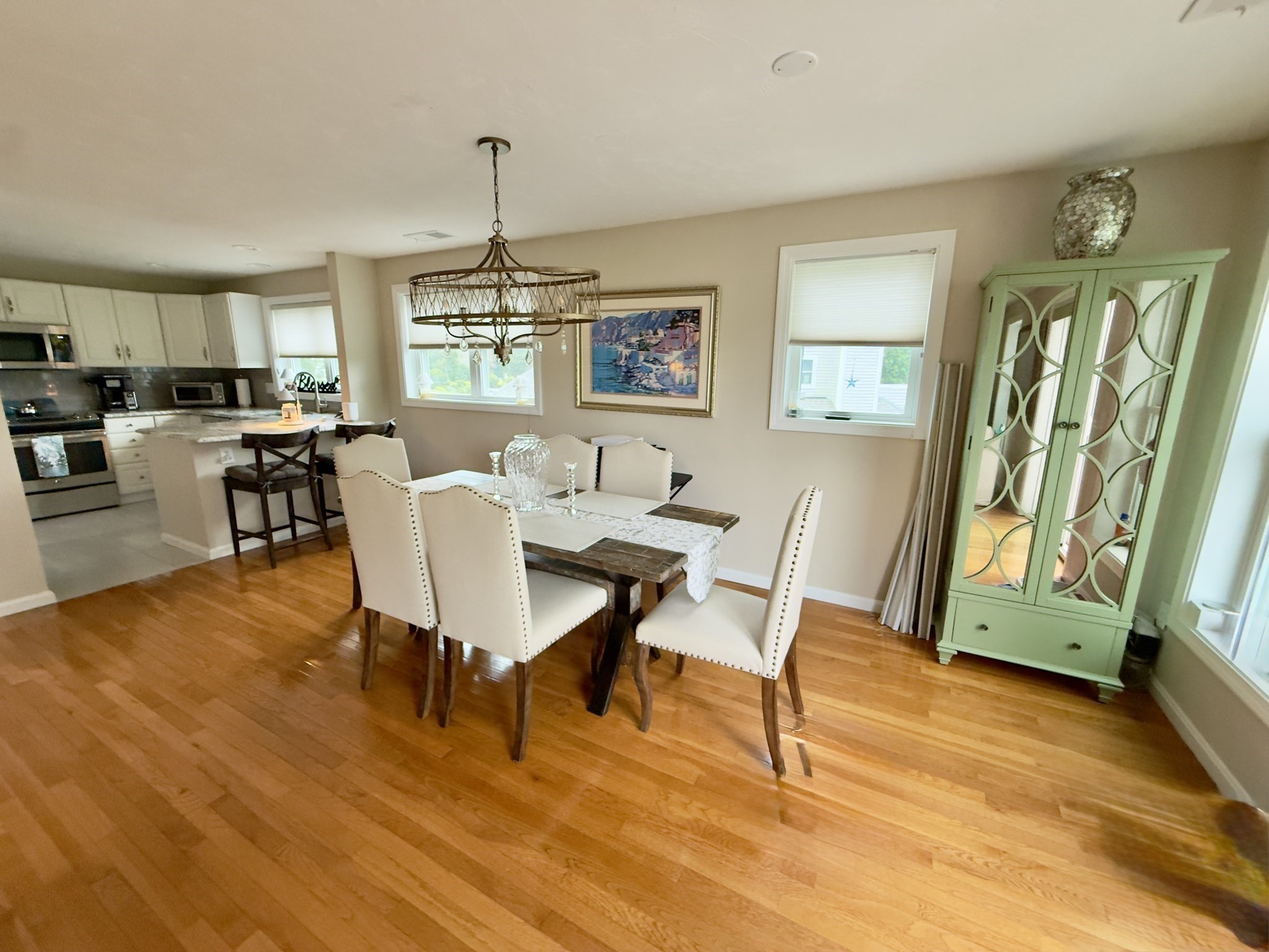 605 White Cliff Dr Property Photo 4