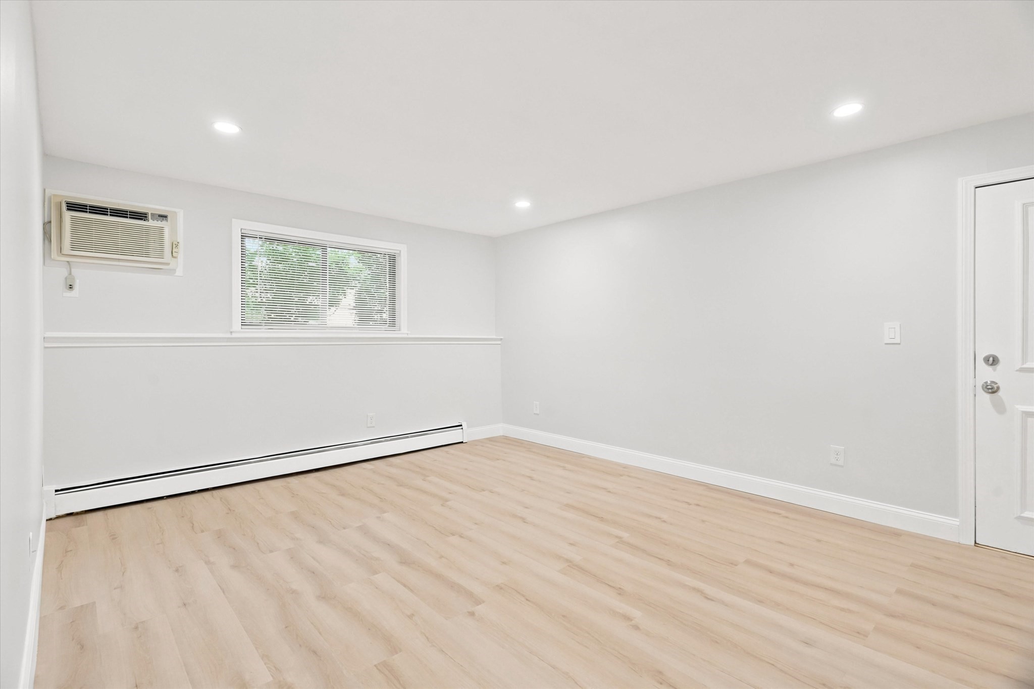 645 W Lowell Ave # 8 Property Photo 16