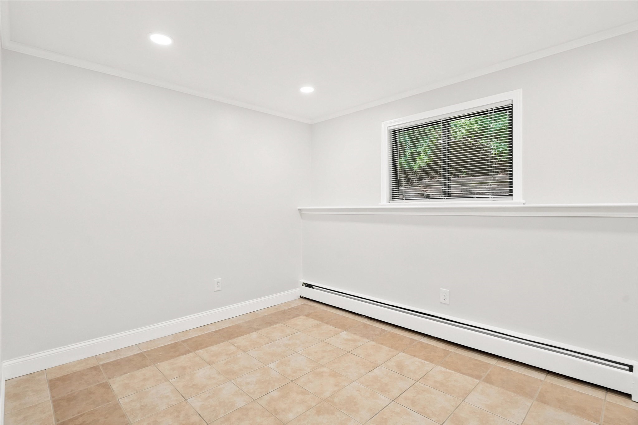 645 W Lowell Ave # 8 Property Photo 19