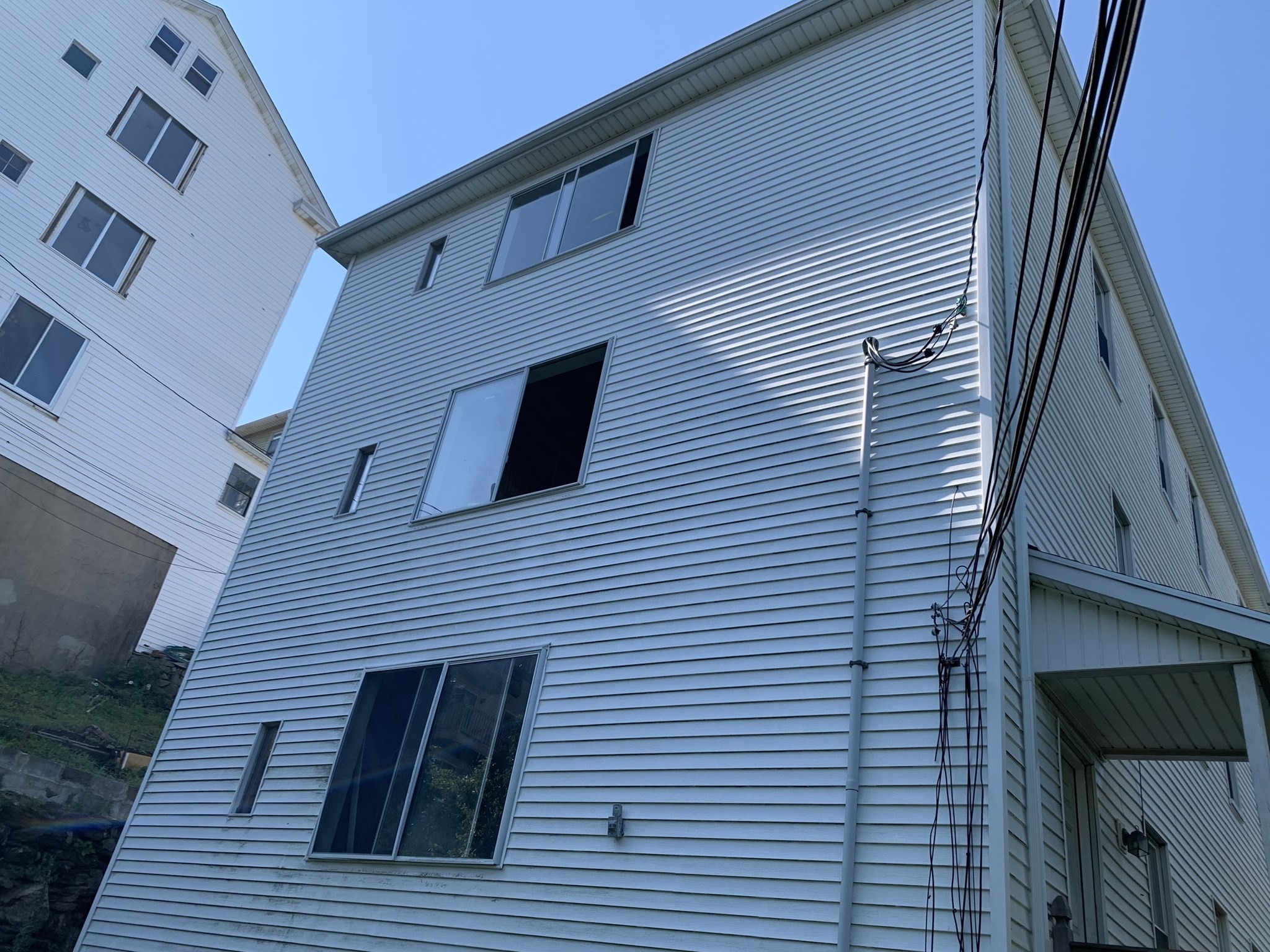 11 Diamond St Property Photo 3