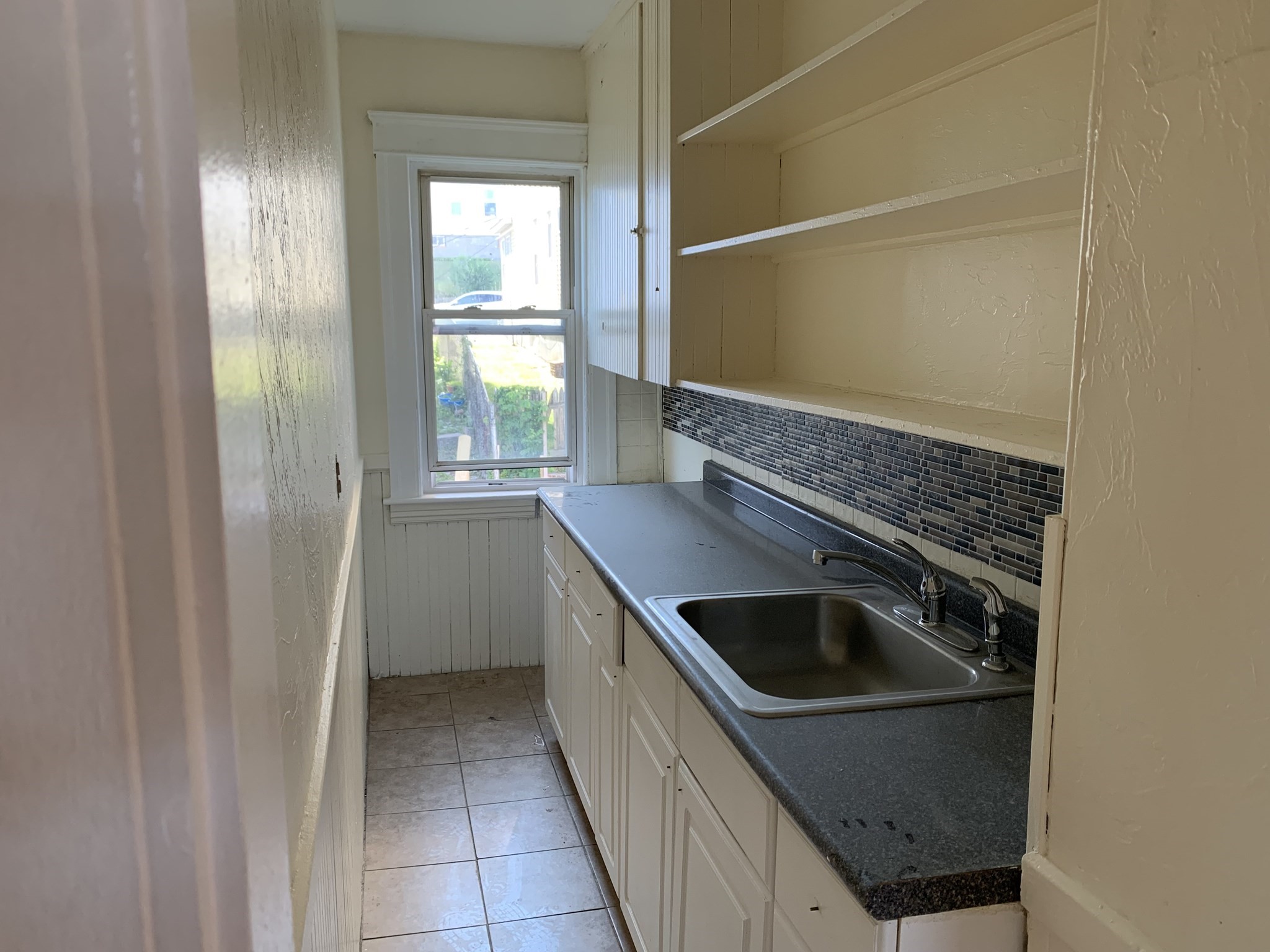 11 Diamond St Property Photo 5