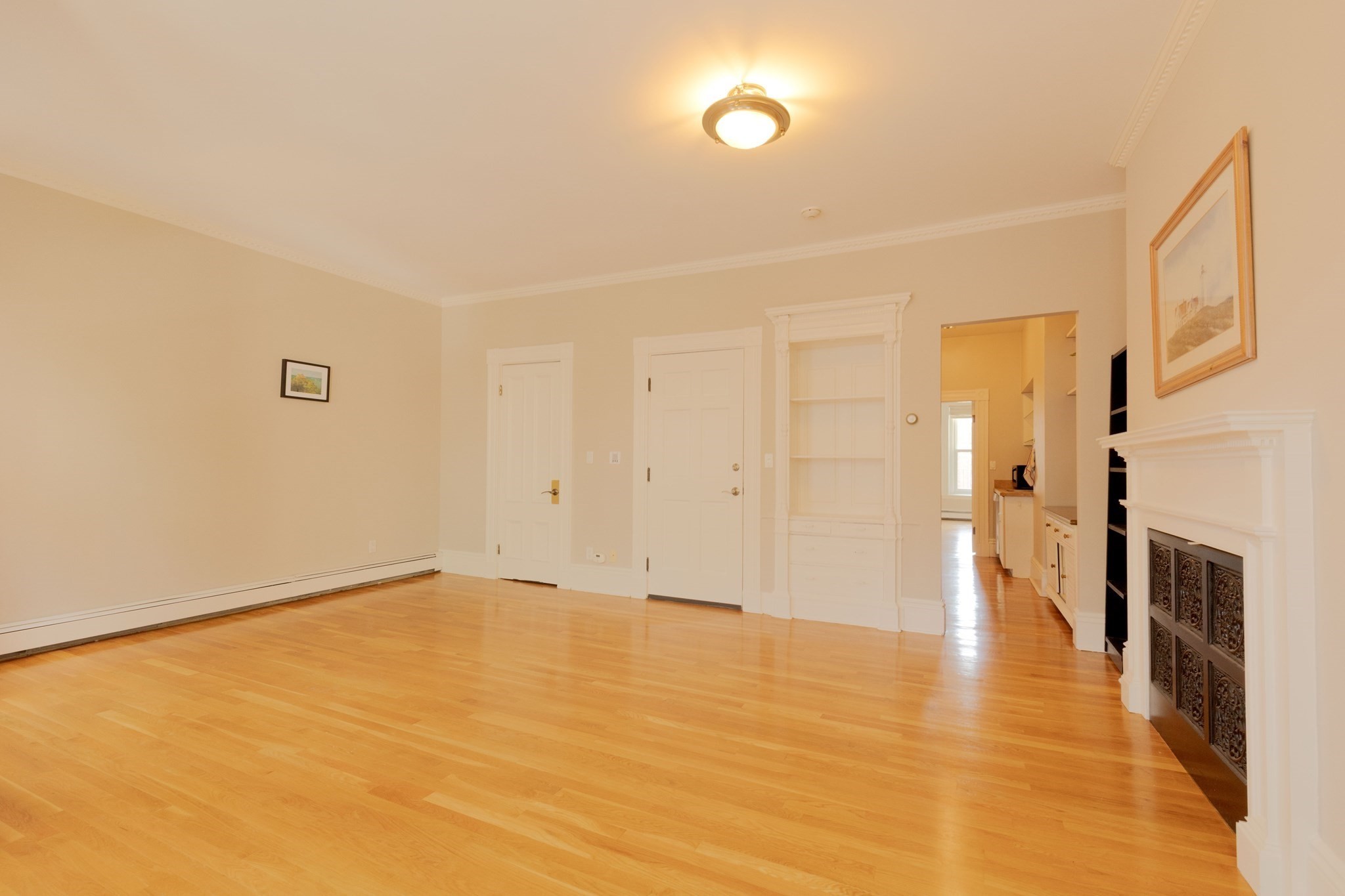 256 W Newton # 3 Property Photo 13
