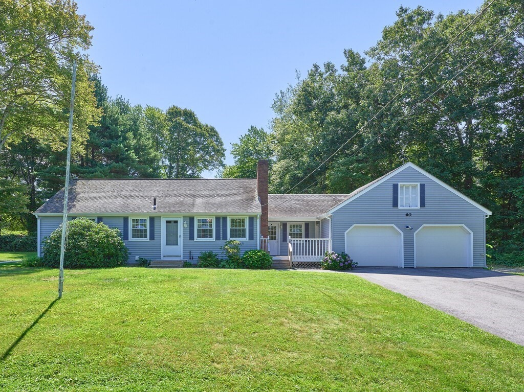 60 Burbank Rd Property Photo 1