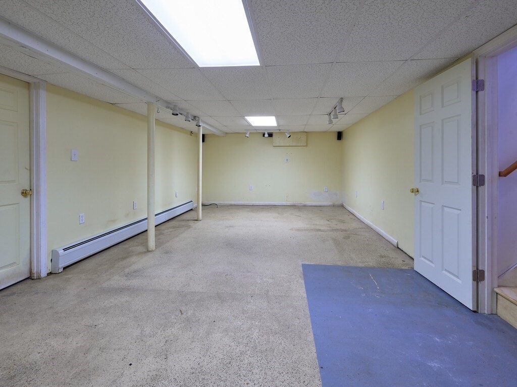 60 Burbank Rd Property Photo 19