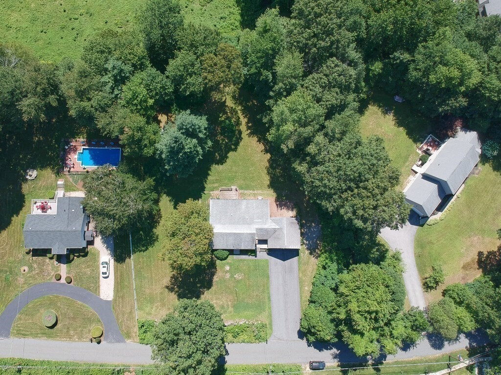 60 Burbank Rd Property Photo 20