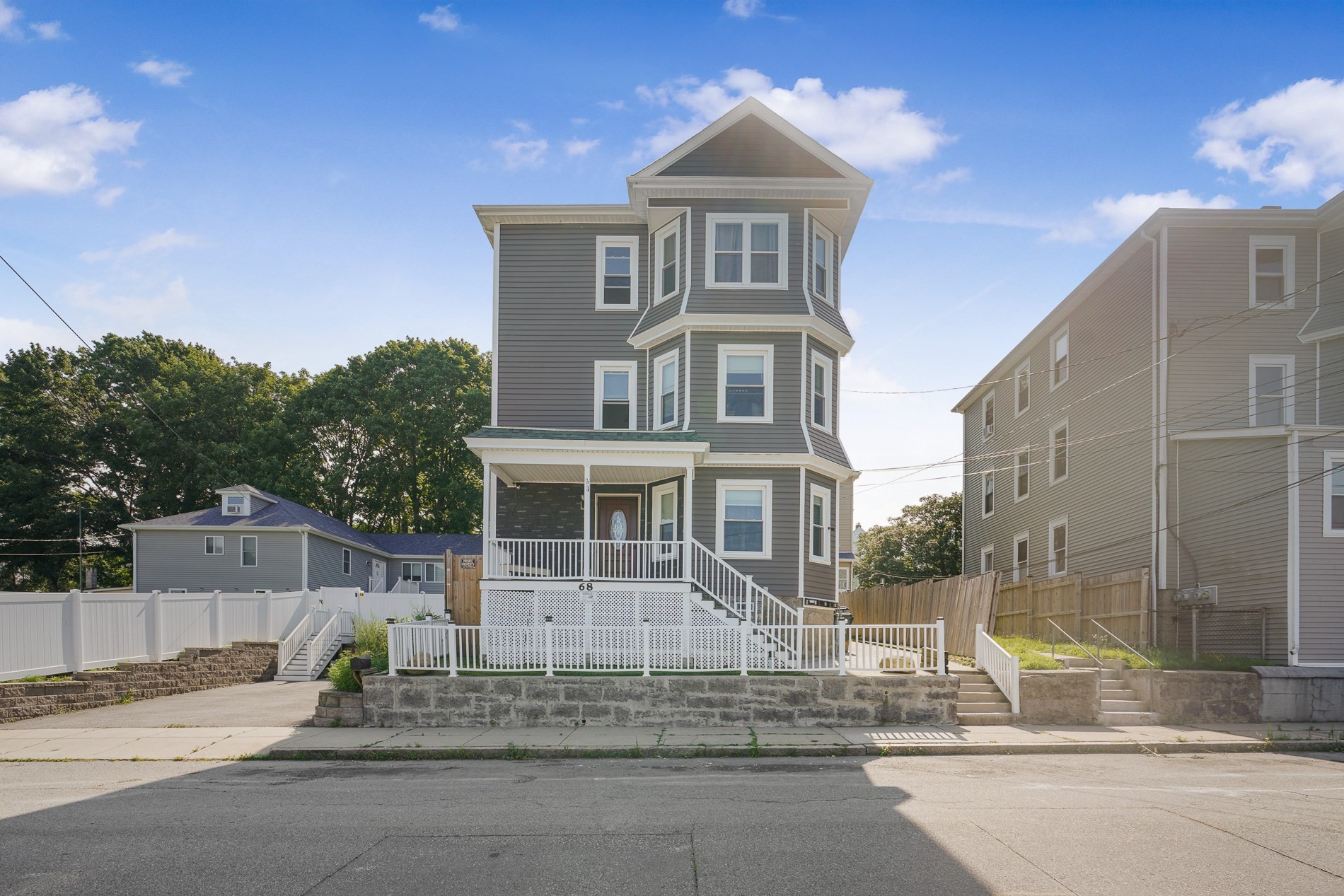68 Liberty St Property Photo 1