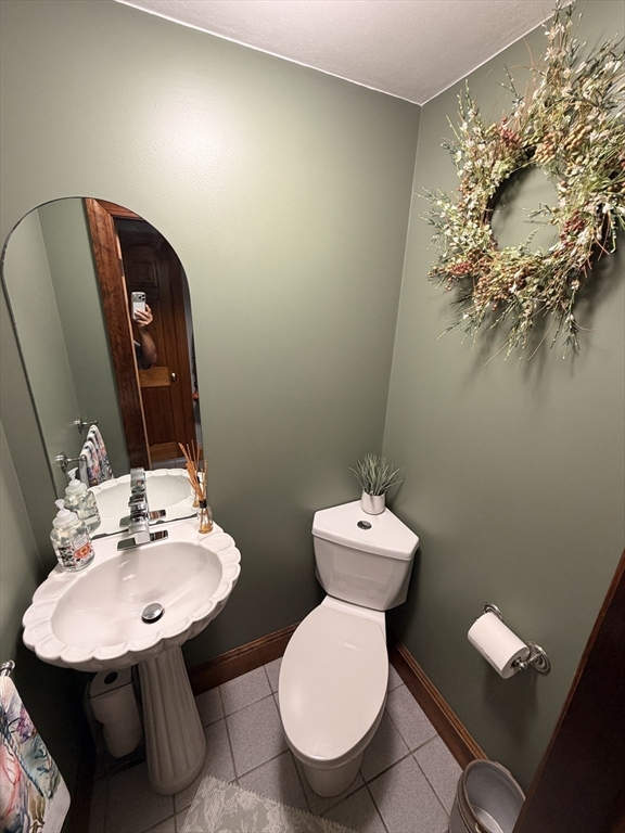 446 Lindsey St Property Photo 10