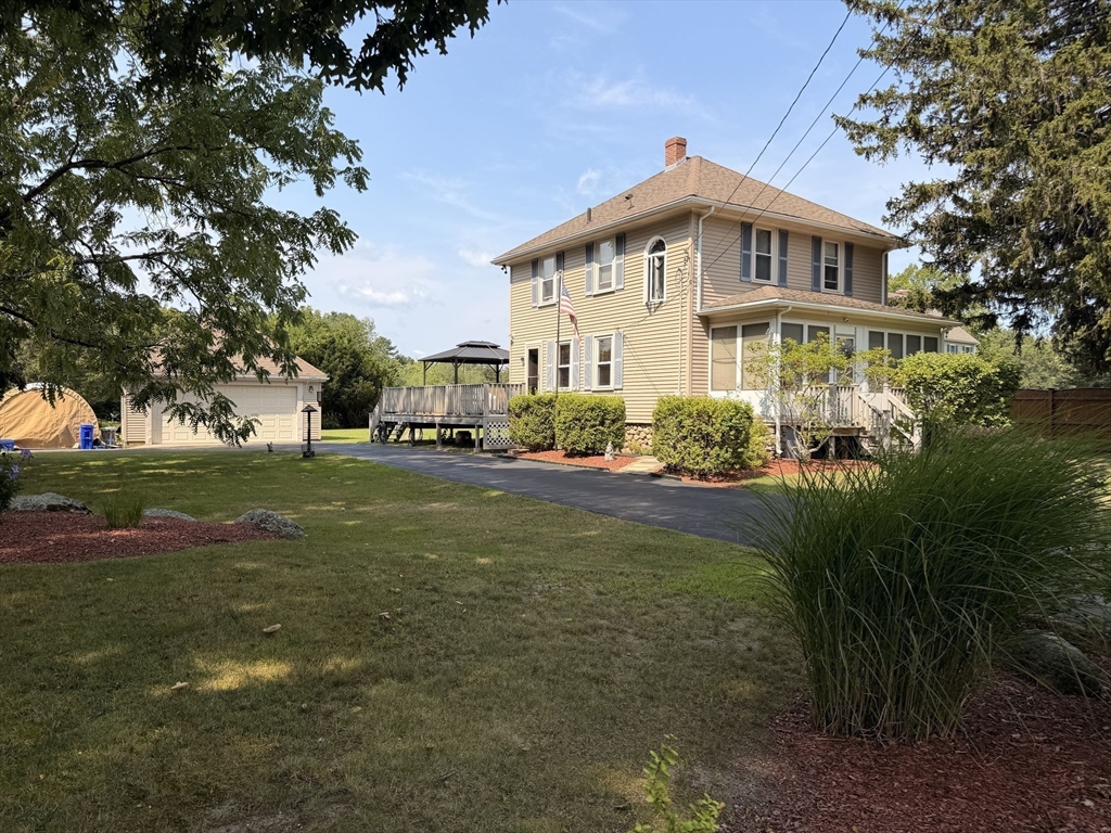 446 Lindsey St Property Photo 19