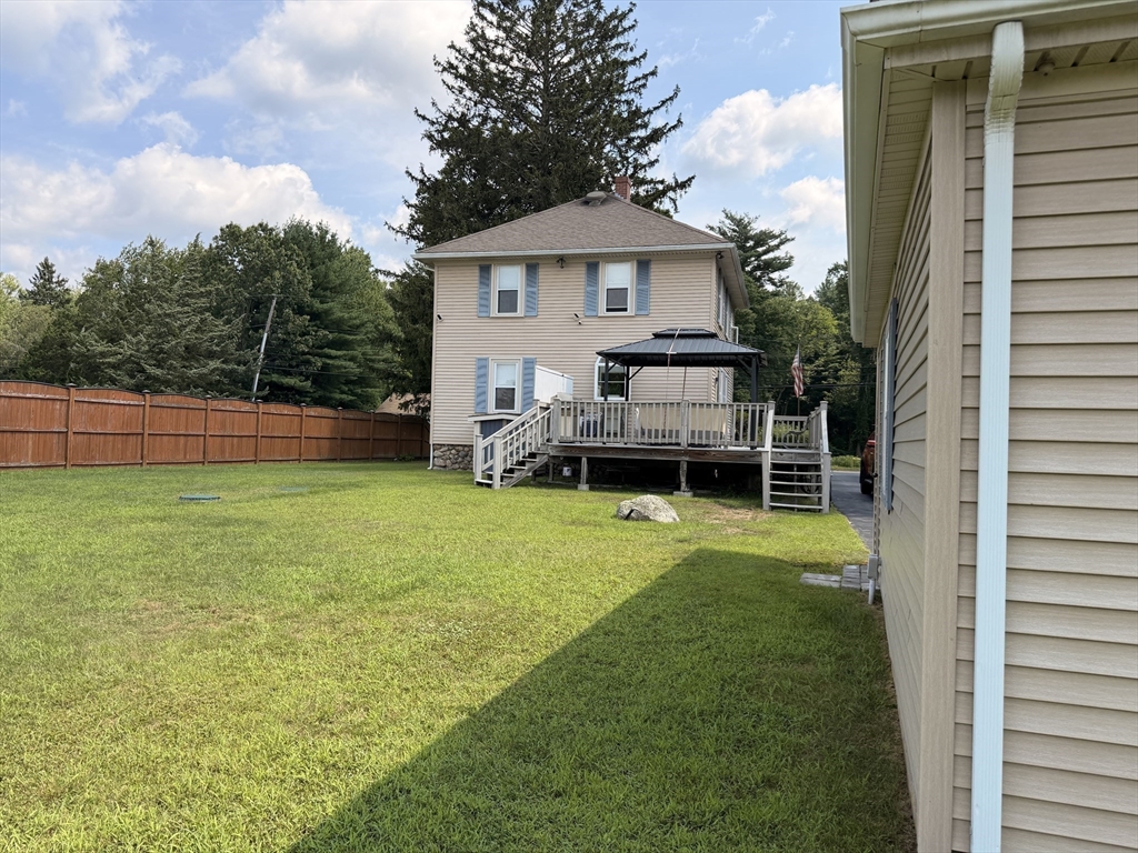 446 Lindsey St Property Photo 21