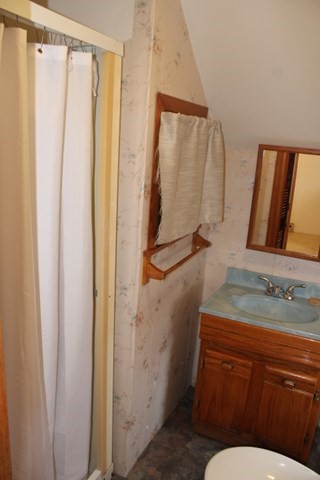 113 Pleasant St Property Photo 8