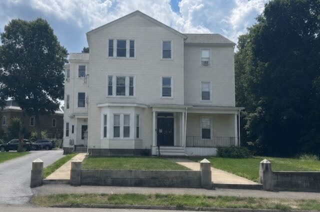 32 Holten St # 2R Property Photo 1