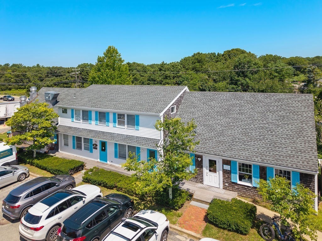 258 Edgartown-vineyard Haven Rd Property Photo 1