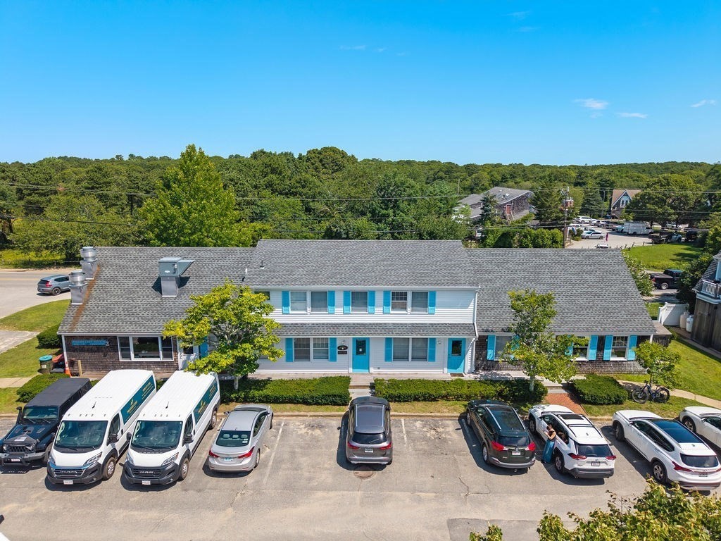 258 Edgartown-vineyard Haven Rd Property Photo 2