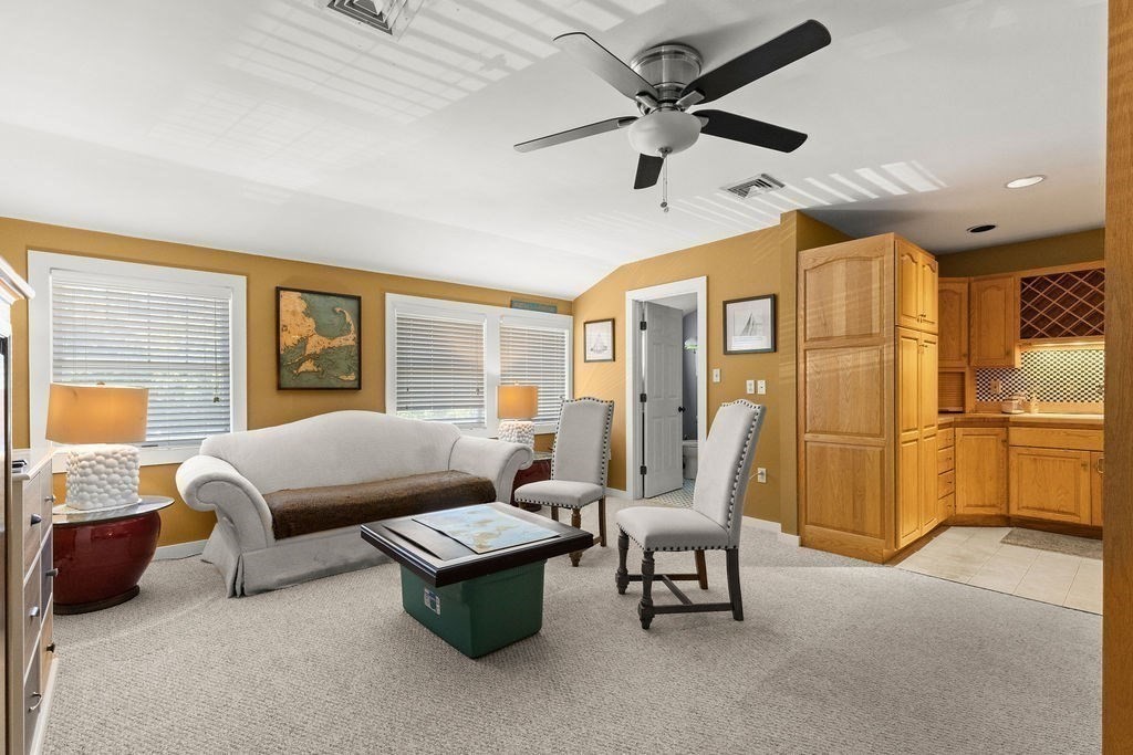 258 Edgartown-vineyard Haven Rd Property Photo 32