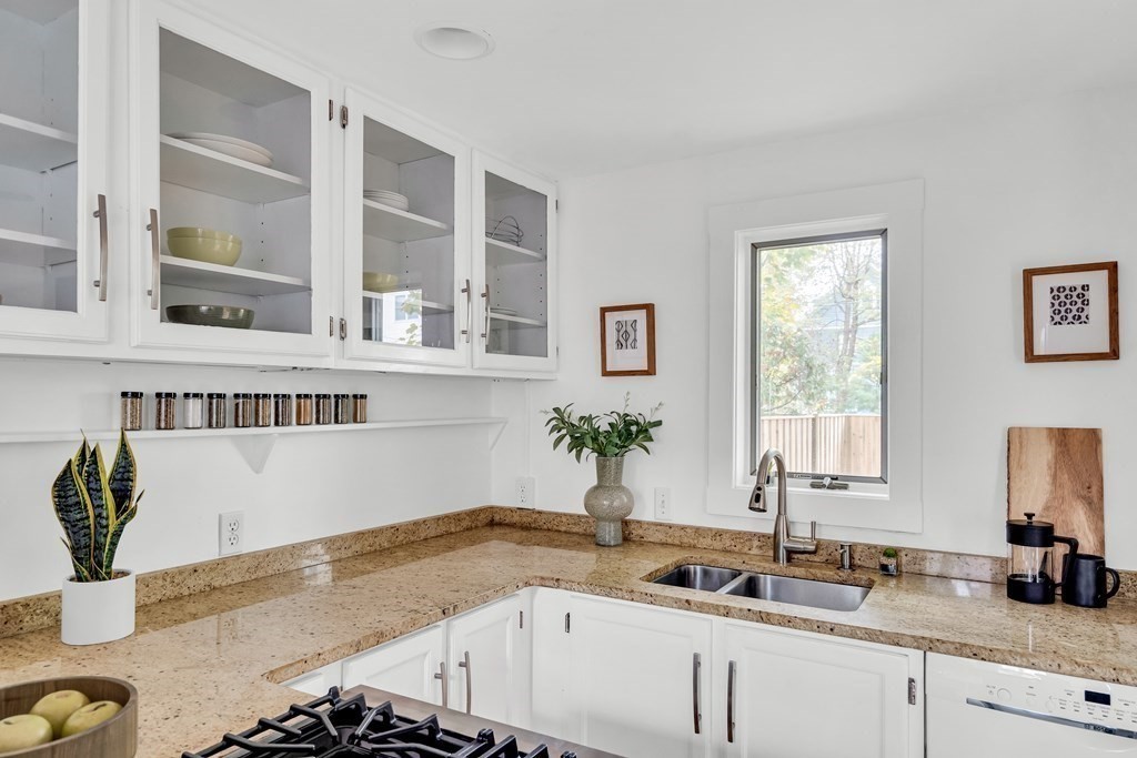 47 Cogswell Ave # 27 Property Photo 6