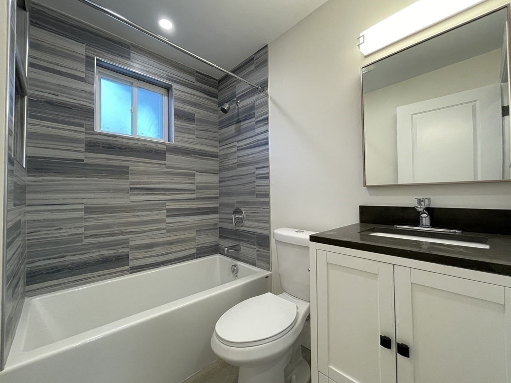 14 Weld Ave # 2 Property Photo 10