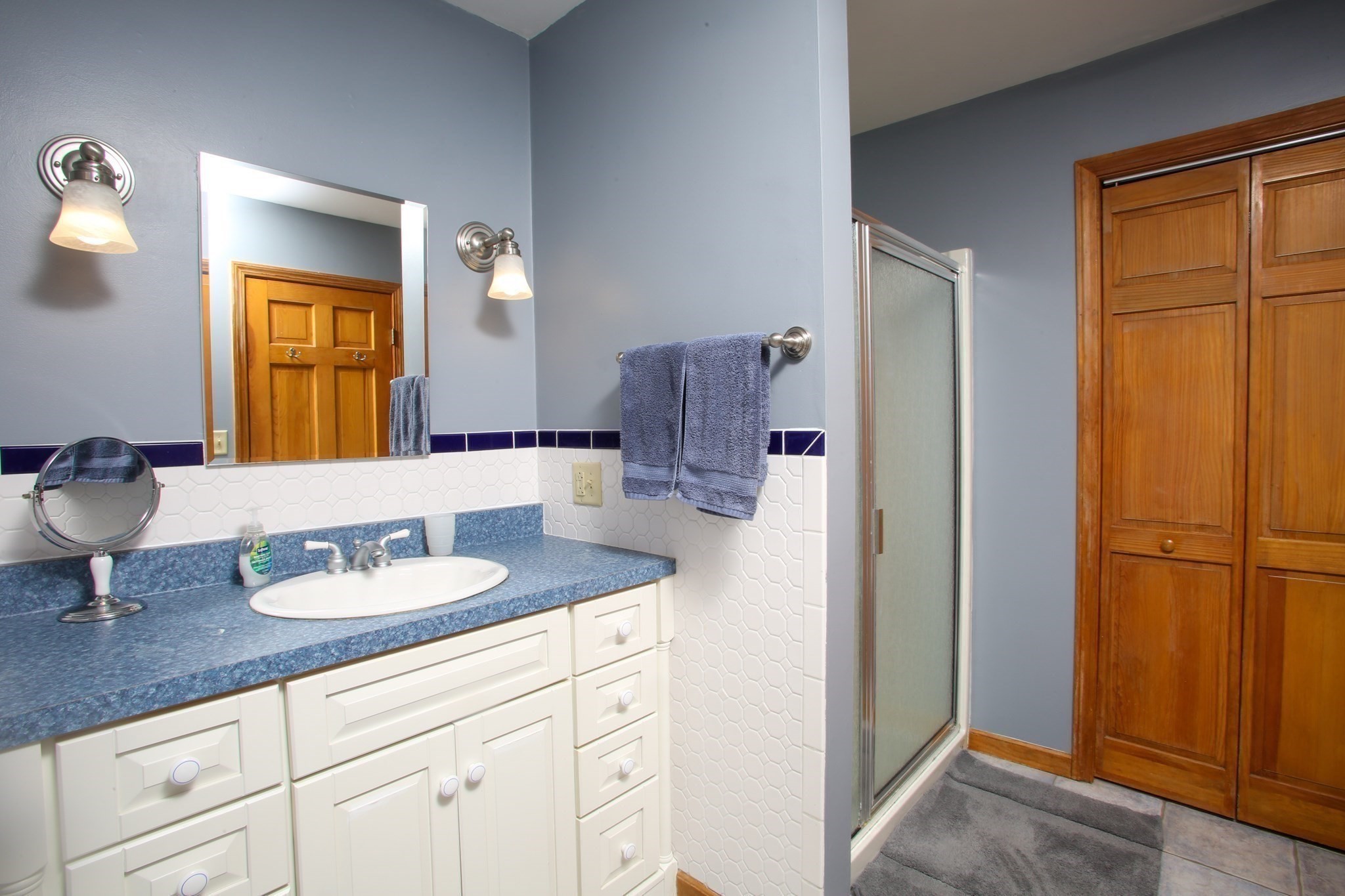 18 East Road Property Photo 10