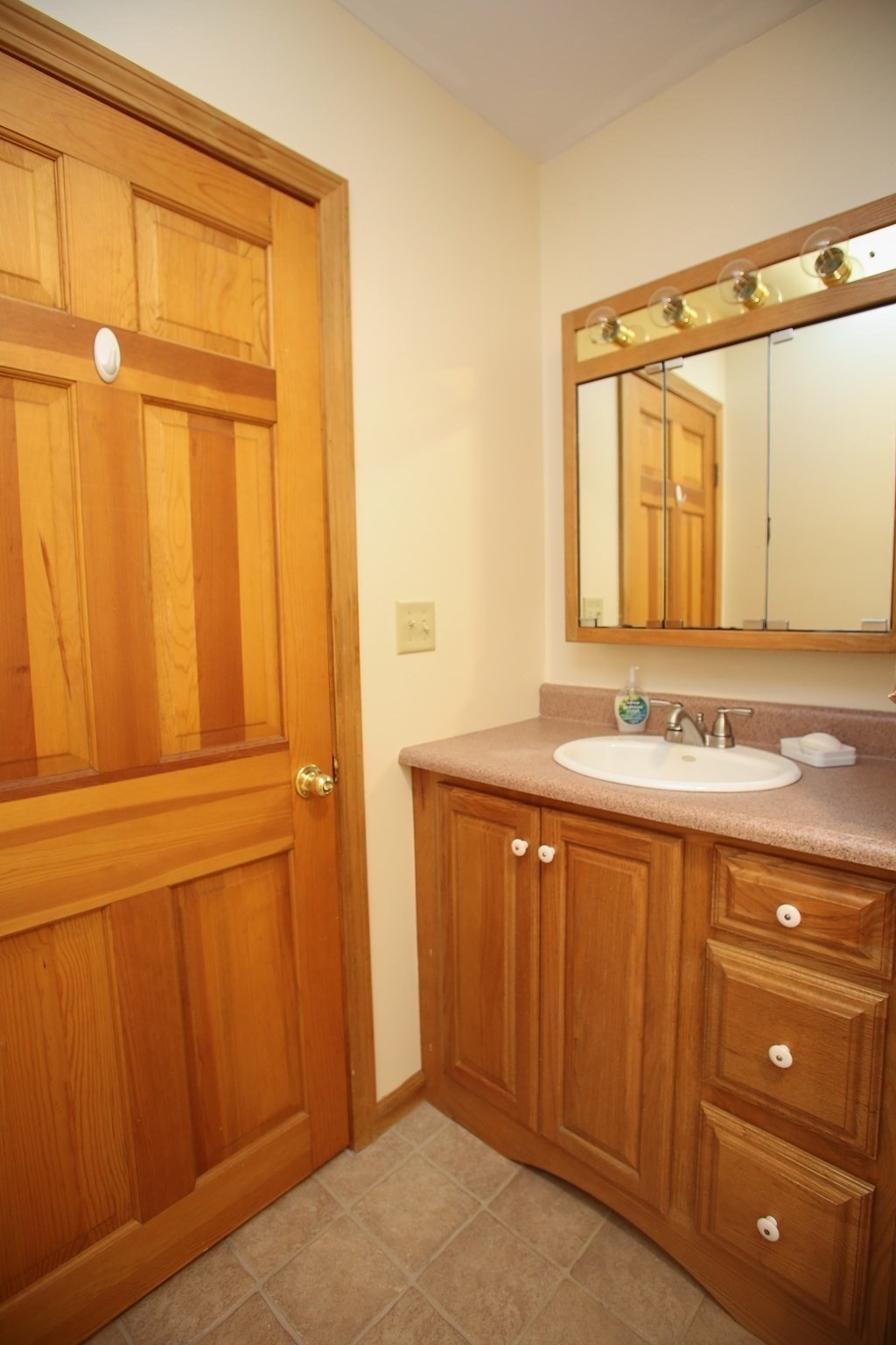 18 East Road Property Photo 24