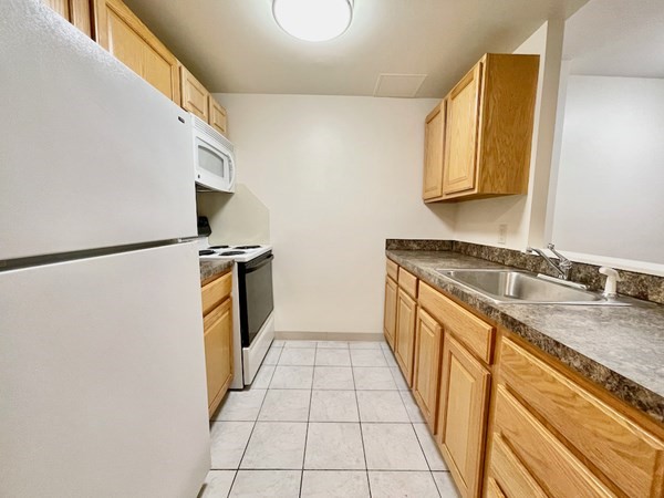 400 Massachusetts Avenue # 1 Property Photo 2