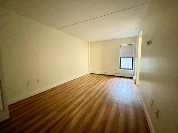 400 Massachusetts Avenue # 1 Property Photo 17