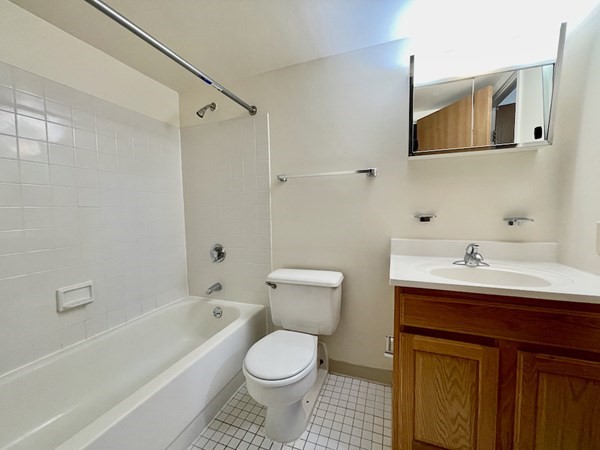 400 Massachusetts Avenue # 1 Property Photo 20