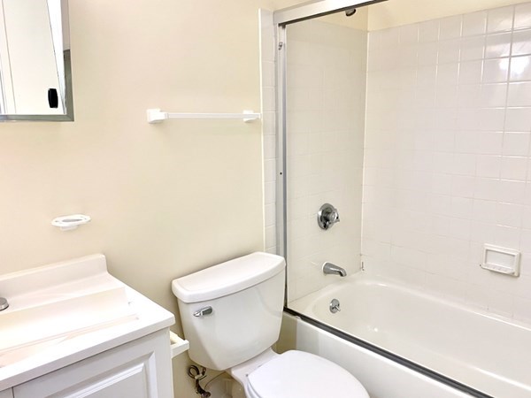 400 Massachusetts Avenue # 38 Property Photo 14