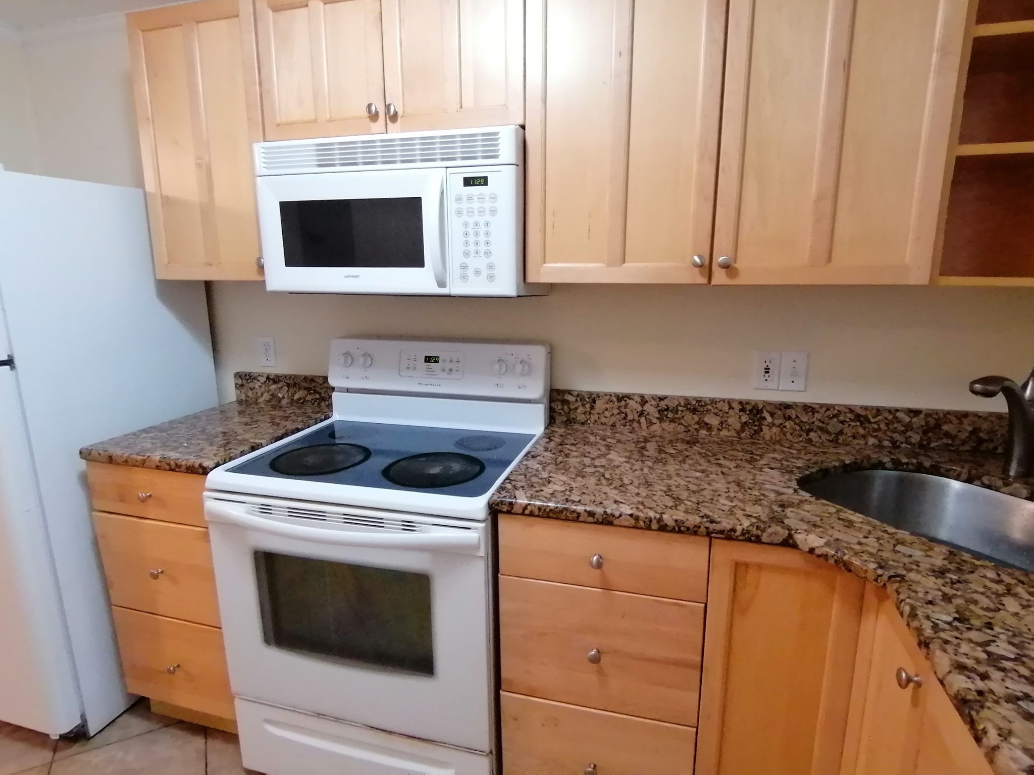 8 Kenwood St # 4 Property Photo 5