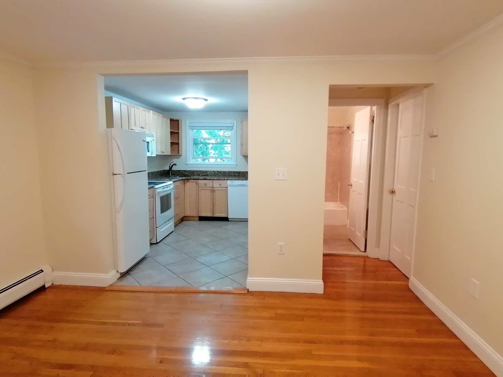 8 Kenwood St # 4 Property Photo 6