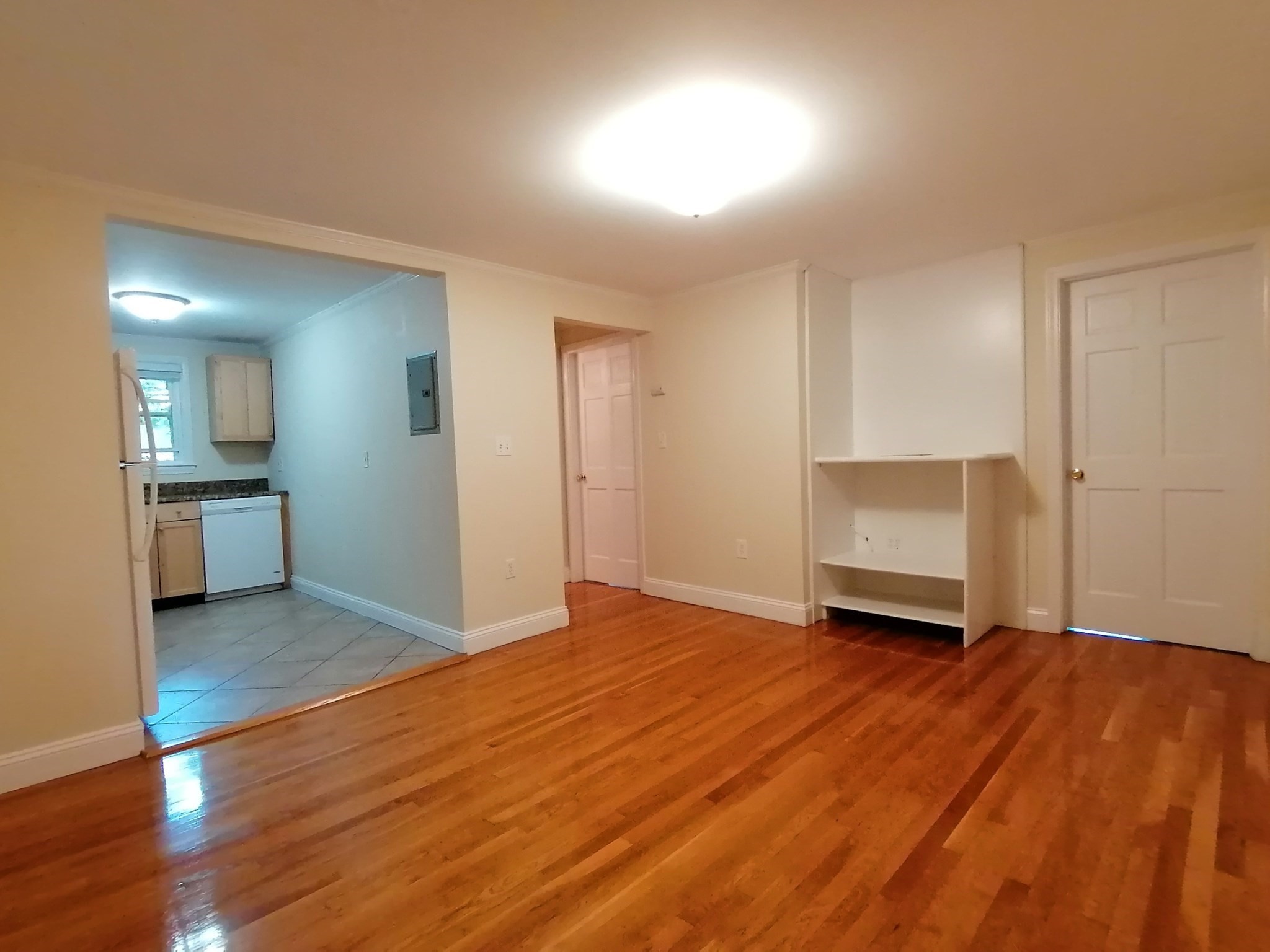 8 Kenwood St # 4 Property Photo 8