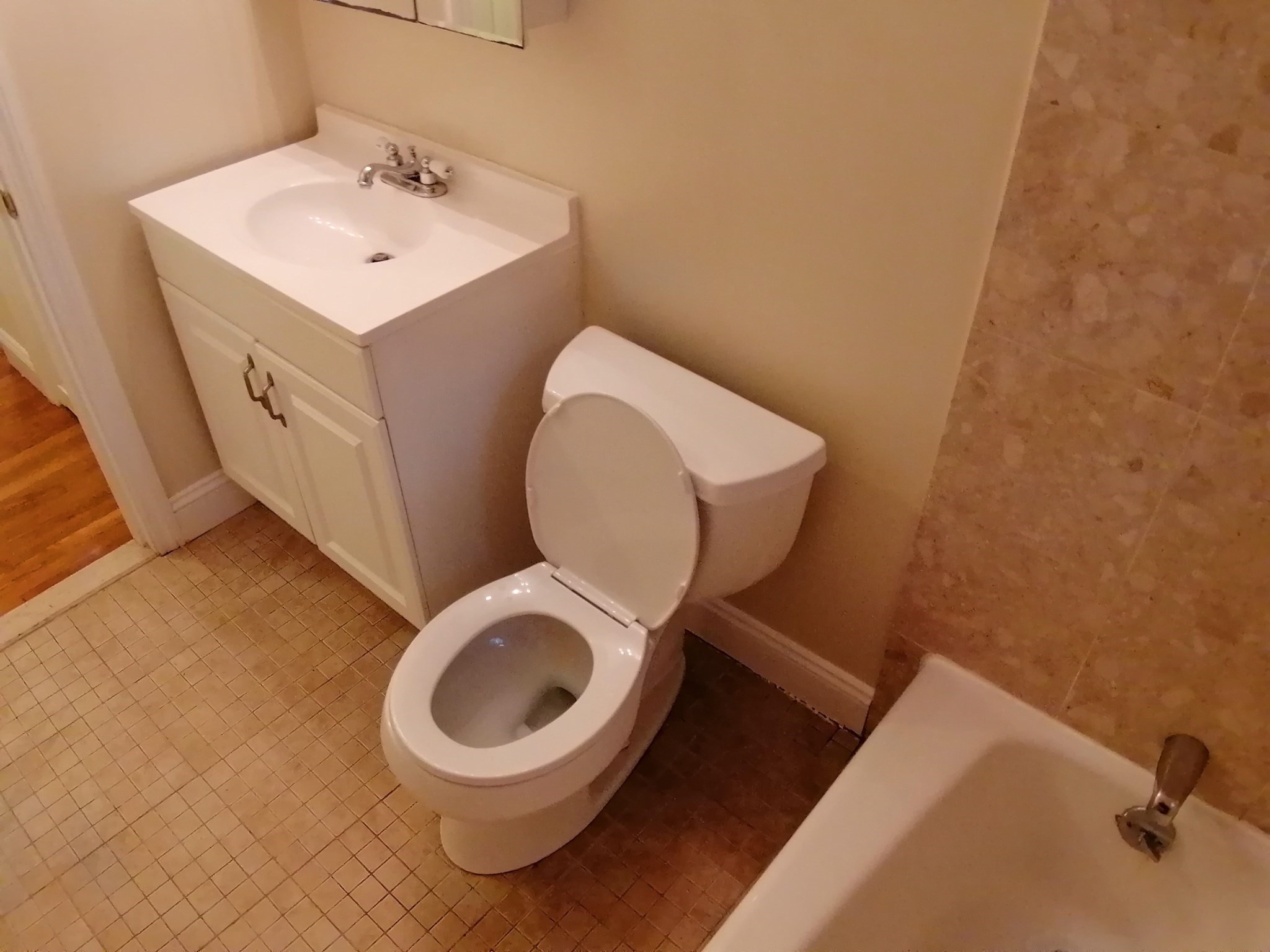 8 Kenwood St # 4 Property Photo 11