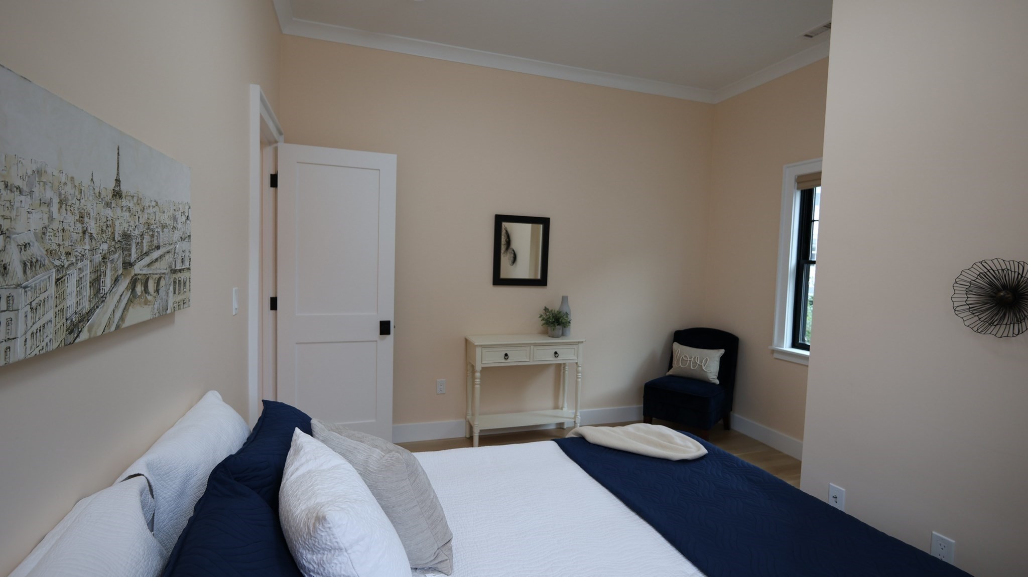 579 Centre St Property Photo 27