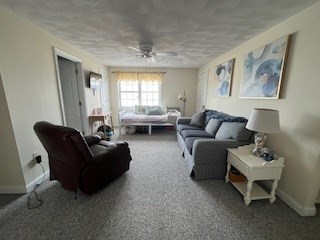 84 Railroad Ave # B Property Photo 9