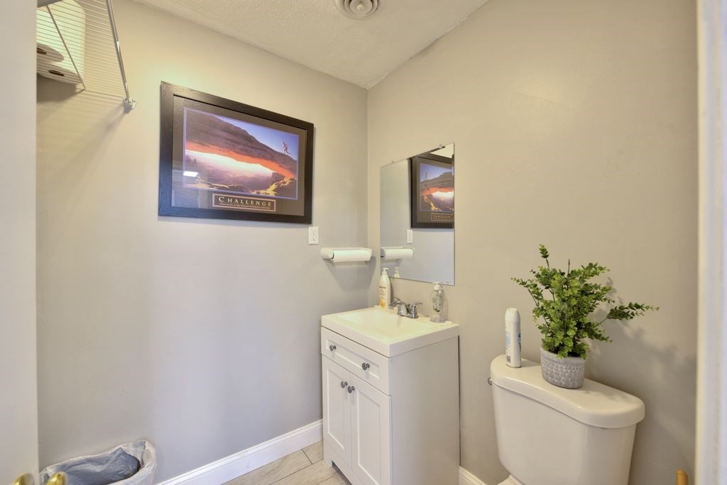 400 West Street Suite 1 Property Photo 7
