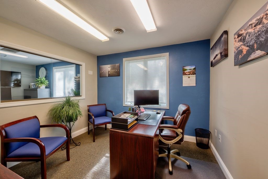 400 West Street Suite 1 Property Photo 14