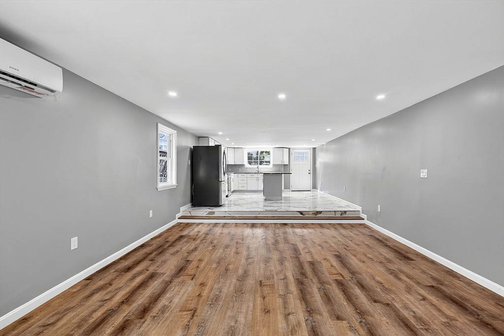 24 Emerson St Property Photo 14