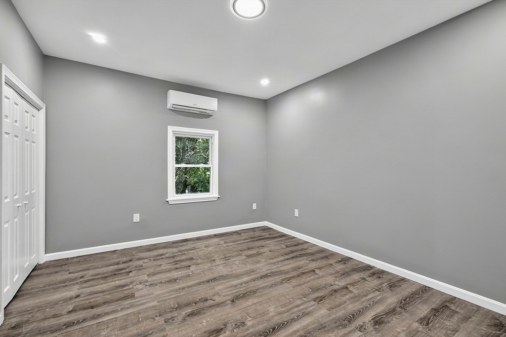 24 Emerson St Property Photo 24