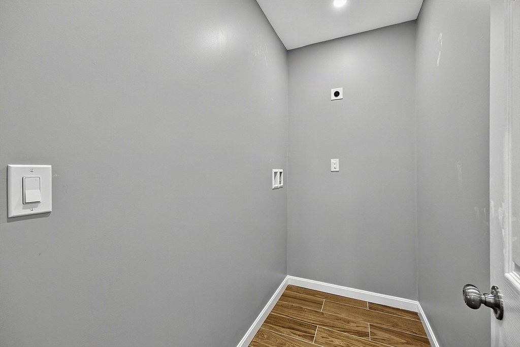 24 Emerson St Property Photo 31